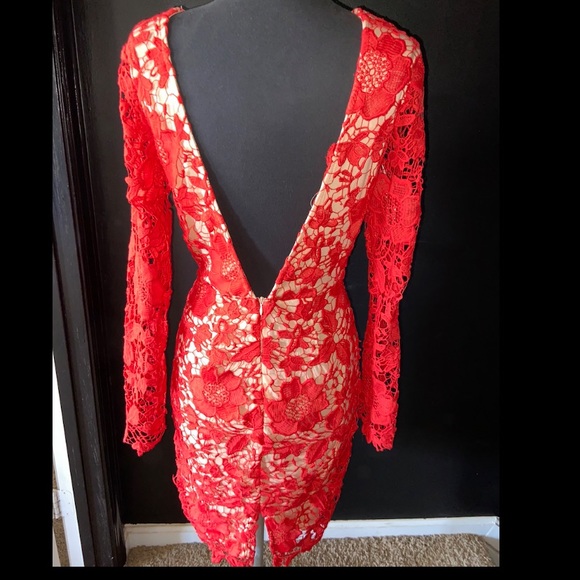 Red lace dress - Picture 2 of 5